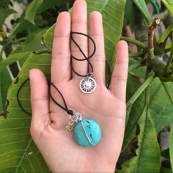 Jewelry - 🦋Magnesite necklace🦋